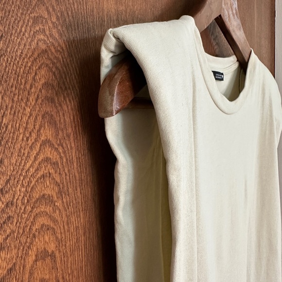 Zara shoulder pads t-shirt dress - Picture 3 of 8